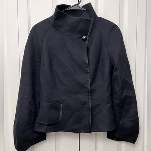 AKRIS Funnel Collar Black Button Up